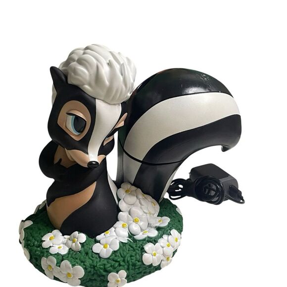 Disney Parks Skunk Petunia Flower Diffuser Bambi TESTED/ WORKING - Picture 4 of 15